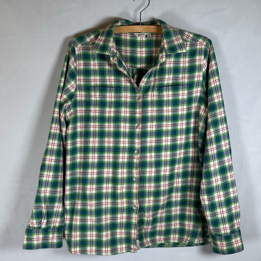 Woolrich Women’s Green Navy Plaid Flannel Shirt, Long Sleeve Button Down. Size M